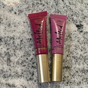 Too faced long wear lips